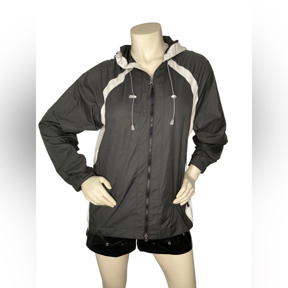 EUC. NIKE Golf FitStorm Hooded Long Sleeve Rain Jacket Windbreaker, Black, M